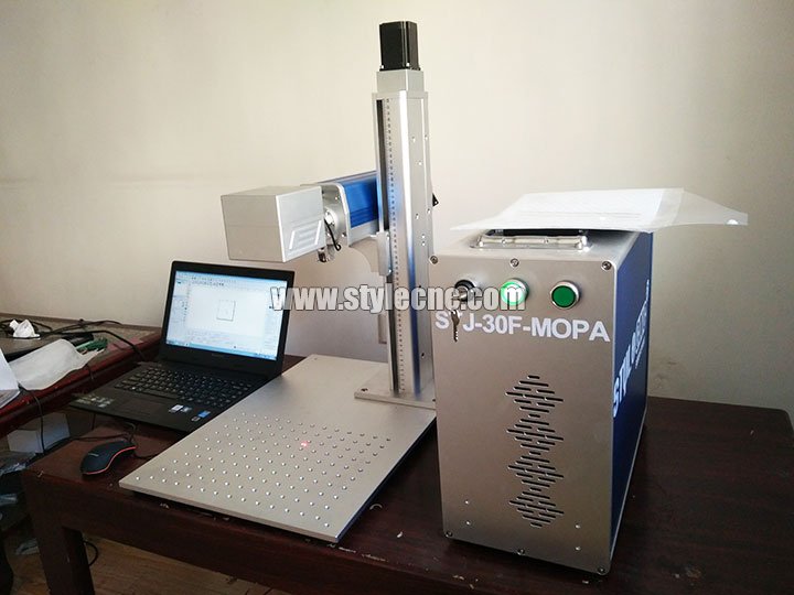 30W 自動對焦 MOPA 激光打標(biāo)機(jī) 30W 自動對焦 MOPA 激光打標(biāo)機(jī)