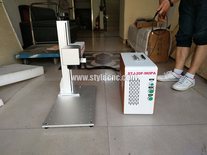 20W MOPA光纖激光打標(biāo)機(jī) 20W MOPA光纖激光打標(biāo)機(jī)