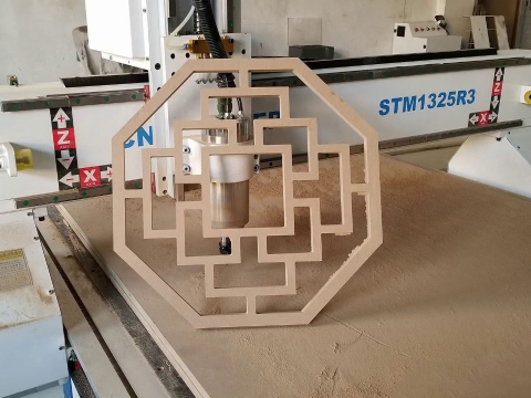 MDF 切割數(shù)控雕刻機(jī) STM1325-R3 - 4x8 工作臺尺寸 MDF 切割數(shù)控雕刻機(jī) STM1325-R3 - 4x8 工作臺尺寸