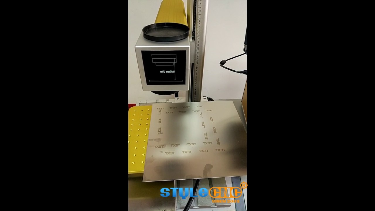 30W 帶移動(dòng)工作臺(tái)的鍵盤光纖激光雕刻機(jī) 30W 帶移動(dòng)工作臺(tái)的鍵盤光纖激光雕刻機(jī)